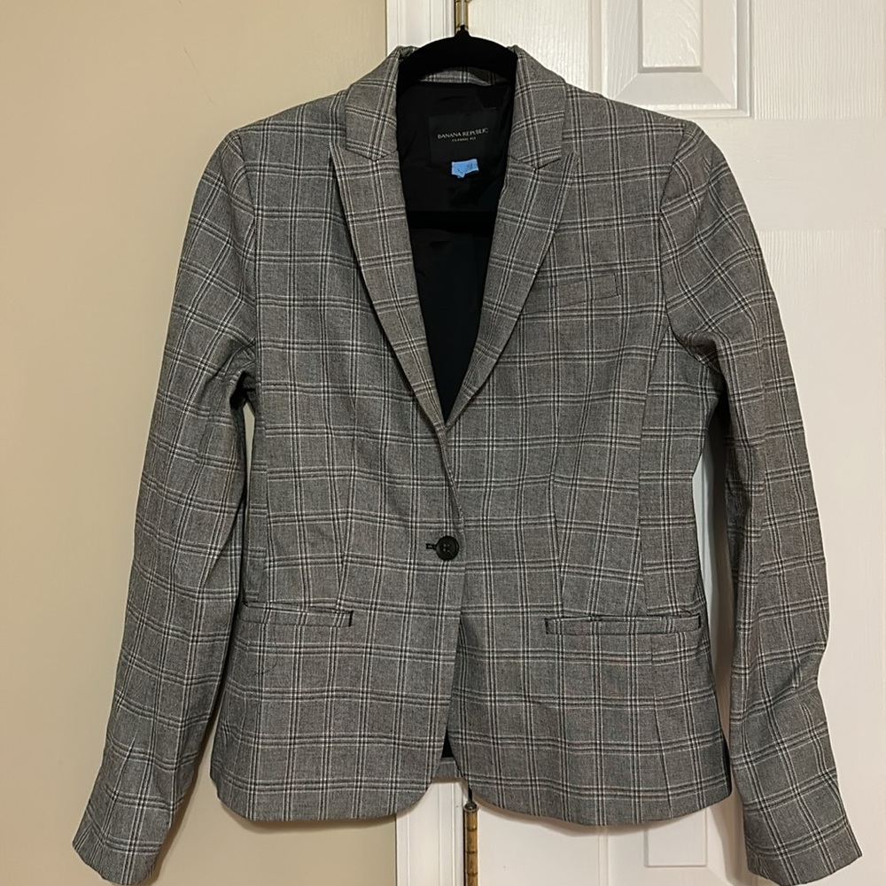 Banana Republic stretch women’s suit